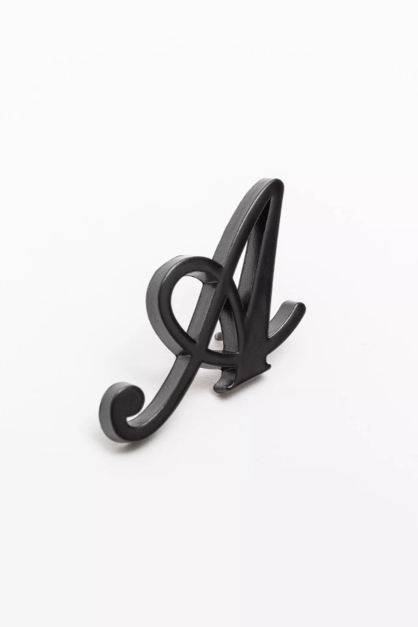 シグネチャーピン ブラックアクセル アリガト