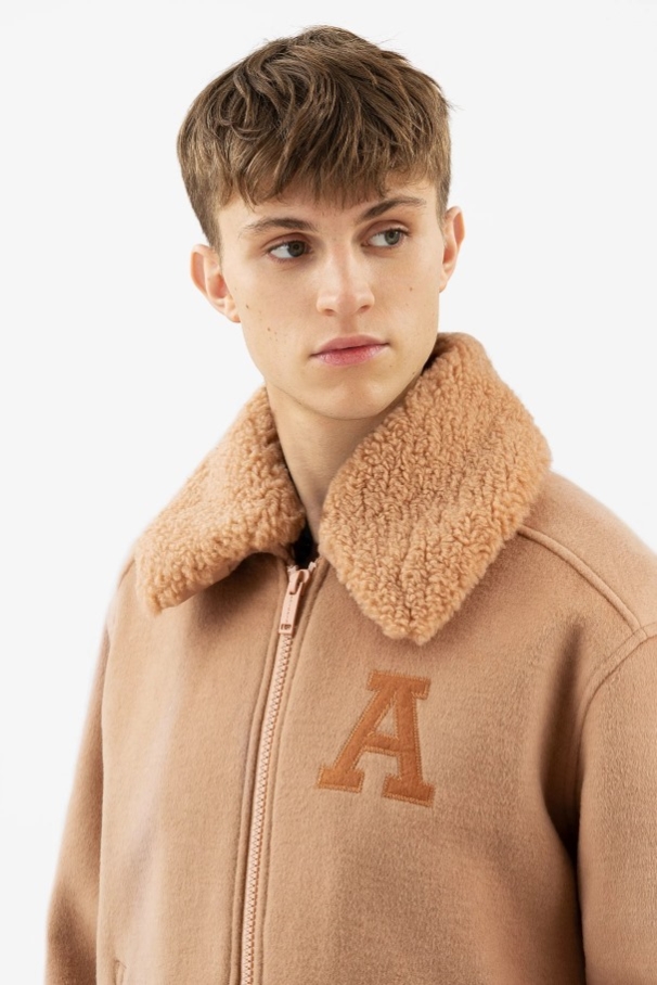 オルテガ ボンバー ジャケット ベージュ ショルダー アリガト