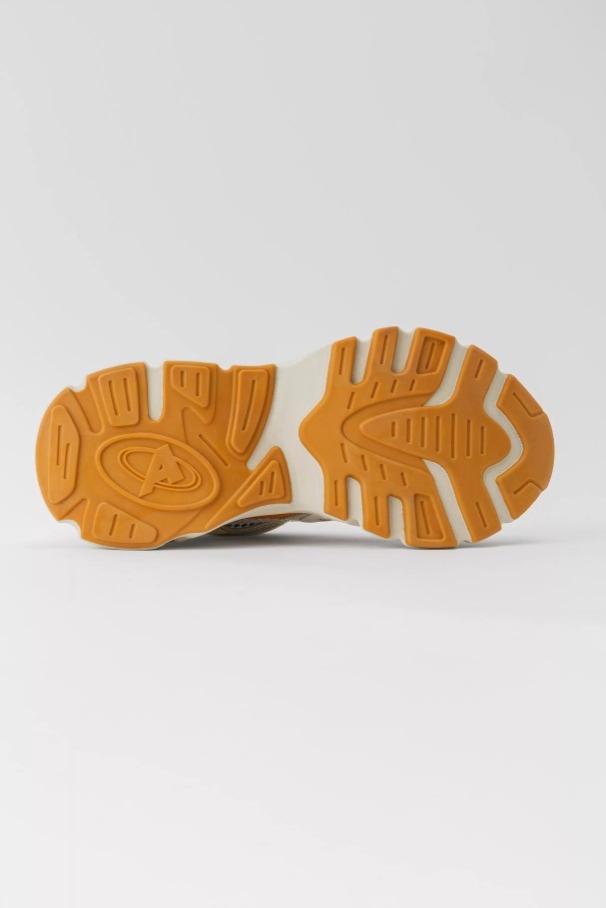 マラソン ランナー ホワイト オレンジ アクセル ありがとう