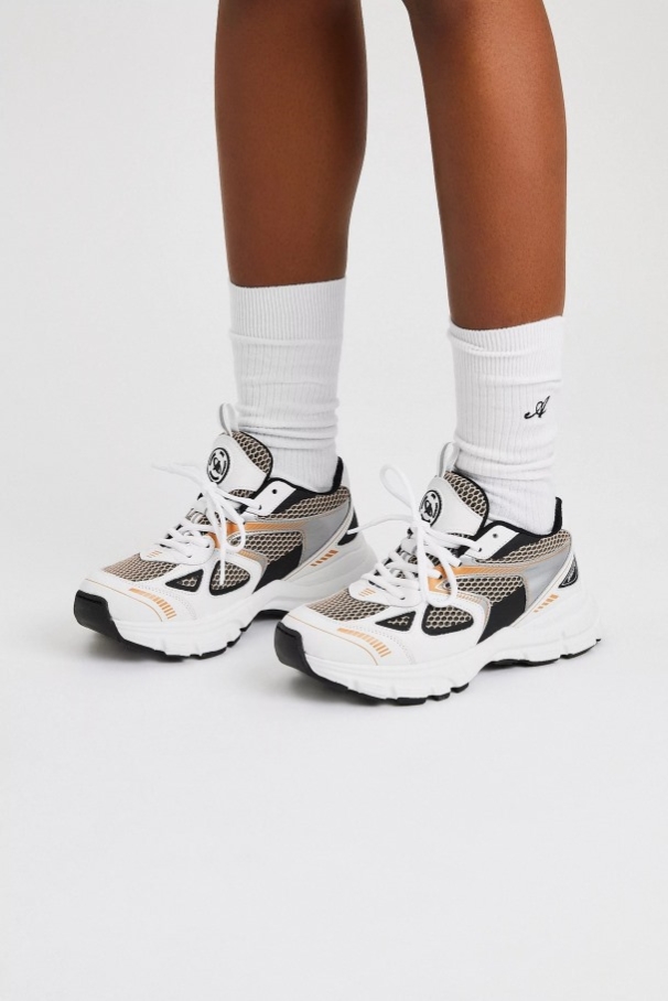 アクセルありがとうマラソンランナー白黒オレンジ