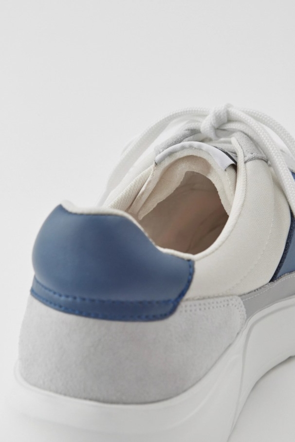 ジェネシス ヴィンテージ ランナー アクセル アリガト