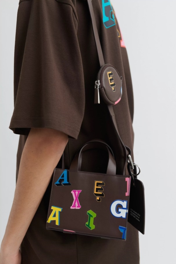 特性 モノグラム レザー バッグ ダークブラウン アクセル アリガト