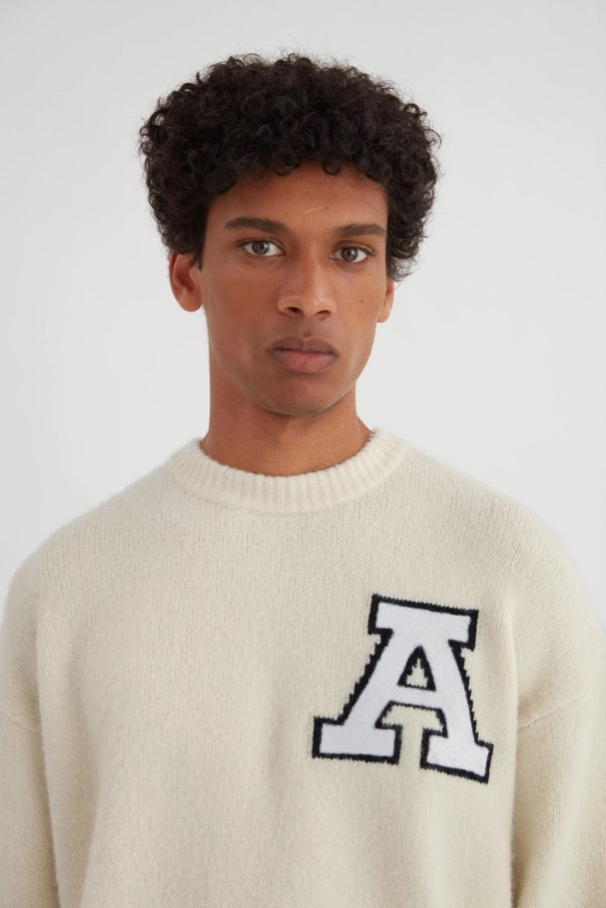 チーム セーター エクリュ アクセル アリガト