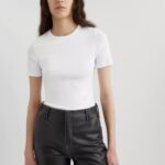 アクセル アリガト シグネチャー スリム リブ Tシャツ ホワイト