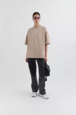 Formula オーバーサイズ Tシャツ ライトトープ アクセル アリガト - 画像 (3)